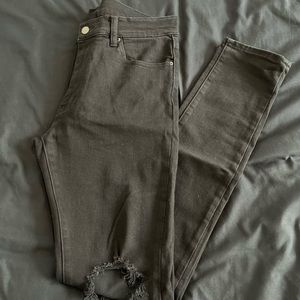 Men’s mnml Skinny Fit Ripped Jeans